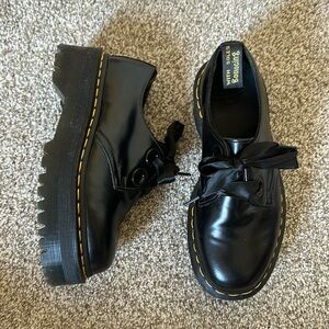 Dr. Martens Holly Oxford